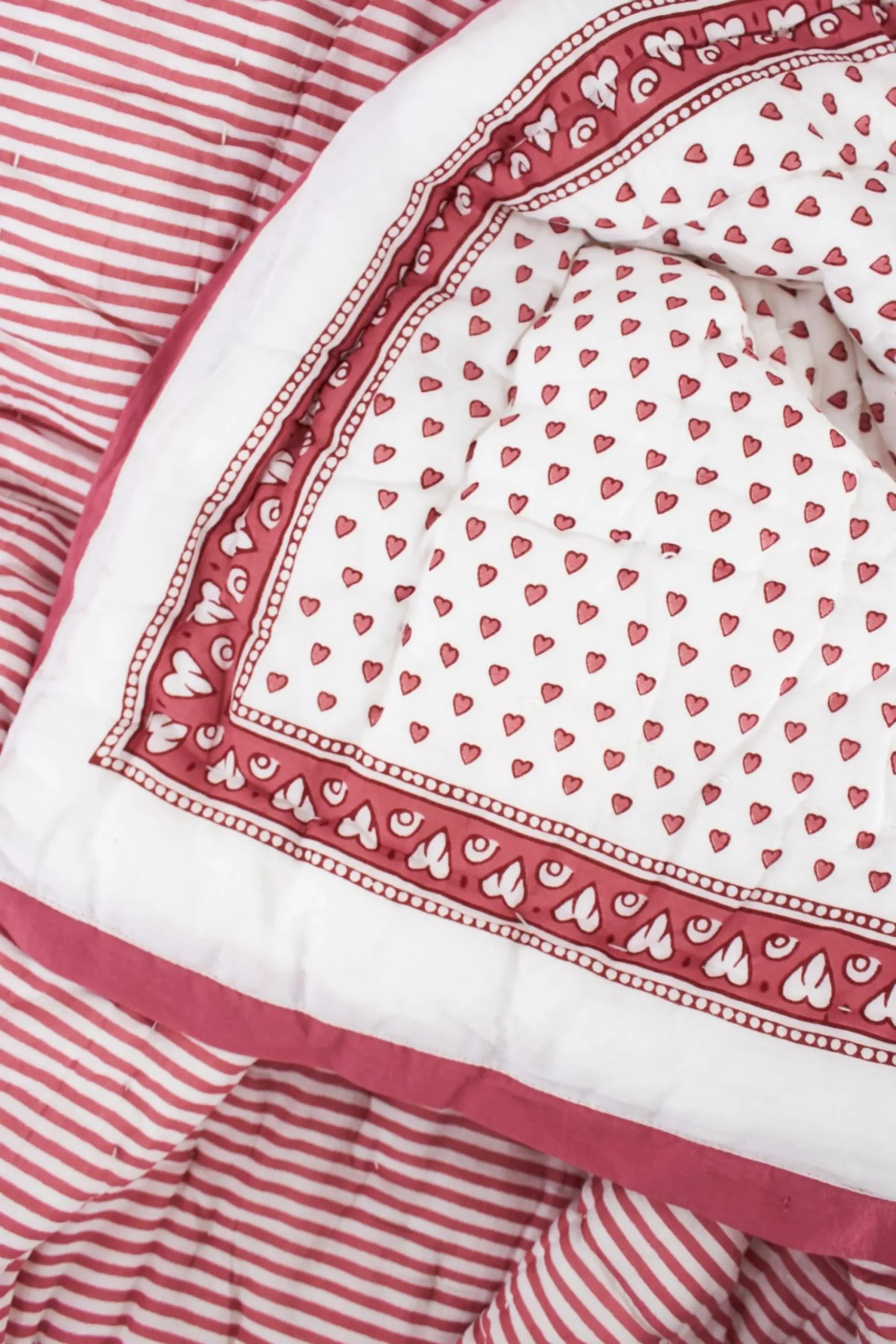 Roller Rabbit Quilts & Duvets | Hearts Baby Quilt